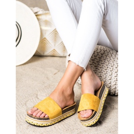 SHELOVET Cómodas pantuflas de gamuza amarillo 3