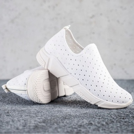SHELOVET Zapatillas blancas caladas blanco 1