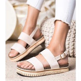 Ideal Shoes Sandalias de gamuza en la plataforma beige 2
