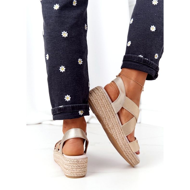 Sandalias de cuña con canalé Big Star HH274414 Dorado 2