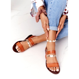Sandalias planas de mujer, marrón y dorado Doris 5