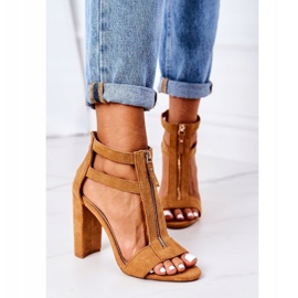 PS1 Sandalias de gamuza en una barra Camel Folly marrón 3