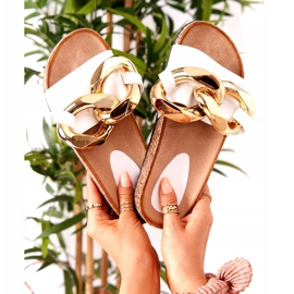 PS1 Chanclas Blancas Con Cadena Last Dance blanco dorado 6 PS1 Chanclas Blancas Con Cadena Last Dance blanco dorado 6