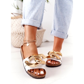 PS1 Chanclas Blancas Con Cadena Last Dance blanco dorado 2 PS1 Chanclas Blancas Con Cadena Last Dance blanco dorado 2