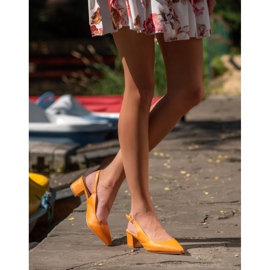 Goodin Zapatos de salón mostaza con cuero ecológico amarillo 4