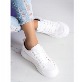 SHELOVET Zapatillas de moda en la plataforma blanco 3