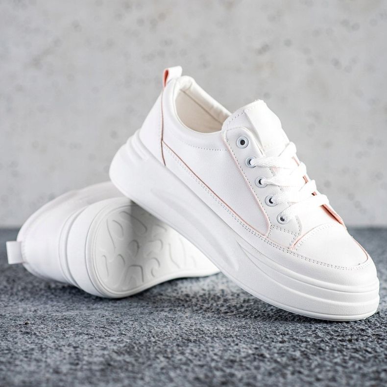 SHELOVET Zapatillas de moda en la plataforma blanco 1