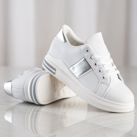 SHELOVET Zapatillas con estilo blanco 1 SHELOVET Zapatillas con estilo blanco 1