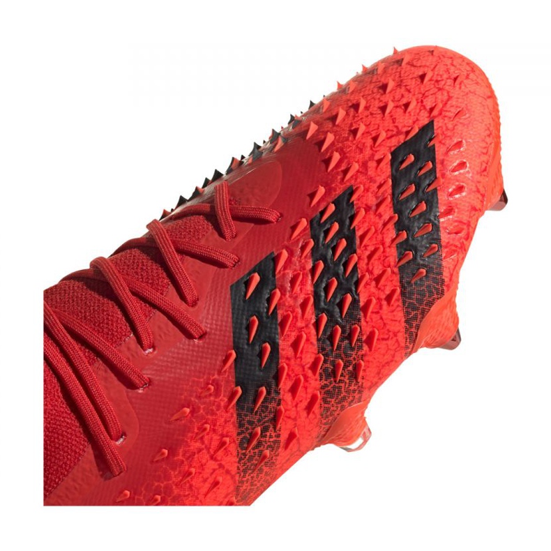 Botas de fútbol adidas Predator Freak.1 Low Sg M FY6267 negro rojo rojo 2