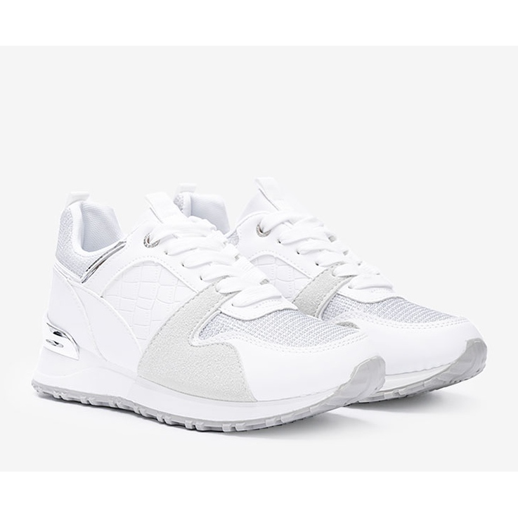 Deportivas blancas con accesorios Yoisya plateados blanco 1 Deportivas blancas con accesorios Yoisya plateados blanco 1