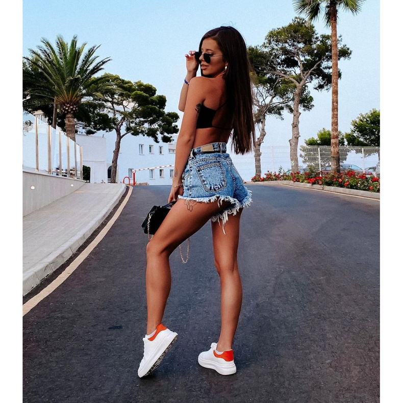 SHELOVET Zapatillas blancas en la plataforma blanco 1