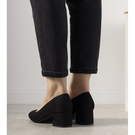 Bombas negras en la publicación Siempre negro 2 Bombas negras en la publicación Siempre negro 2