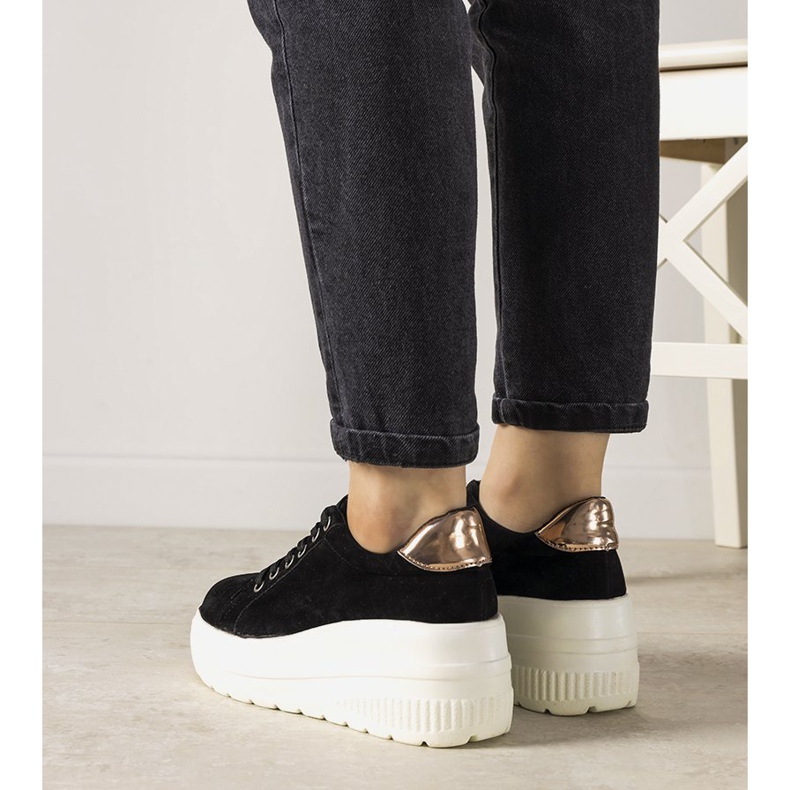 Zapatillas deportivas negras con suela alta Rapter negro 2