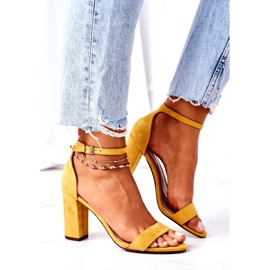 PS1 Sandalias de gamuza amarilla Florence en una barra amarillo 5 PS1 Sandalias de gamuza amarilla Florence en una barra amarillo 5