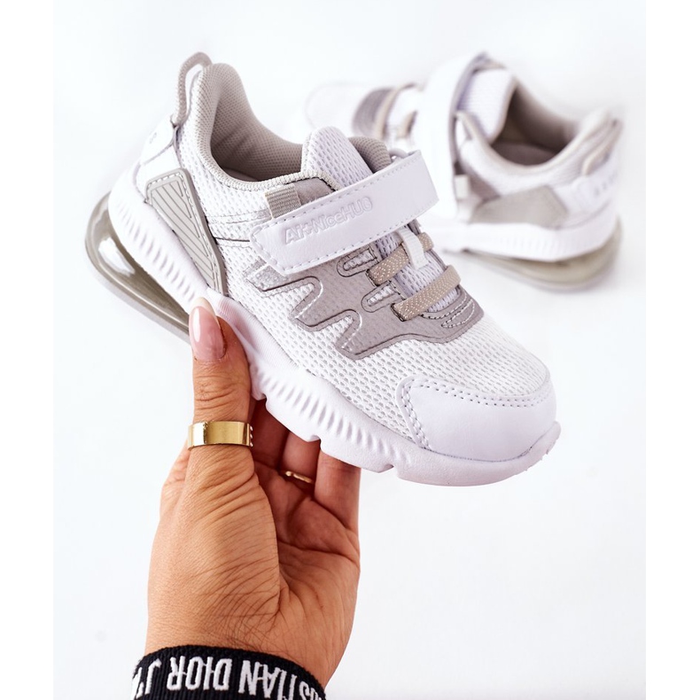 Zapatillas Deportivas Infantiles Con Velcro ABCKIDS Blanco-Plata 1 Zapatillas Deportivas Infantiles Con Velcro ABCKIDS Blanco-Plata 1