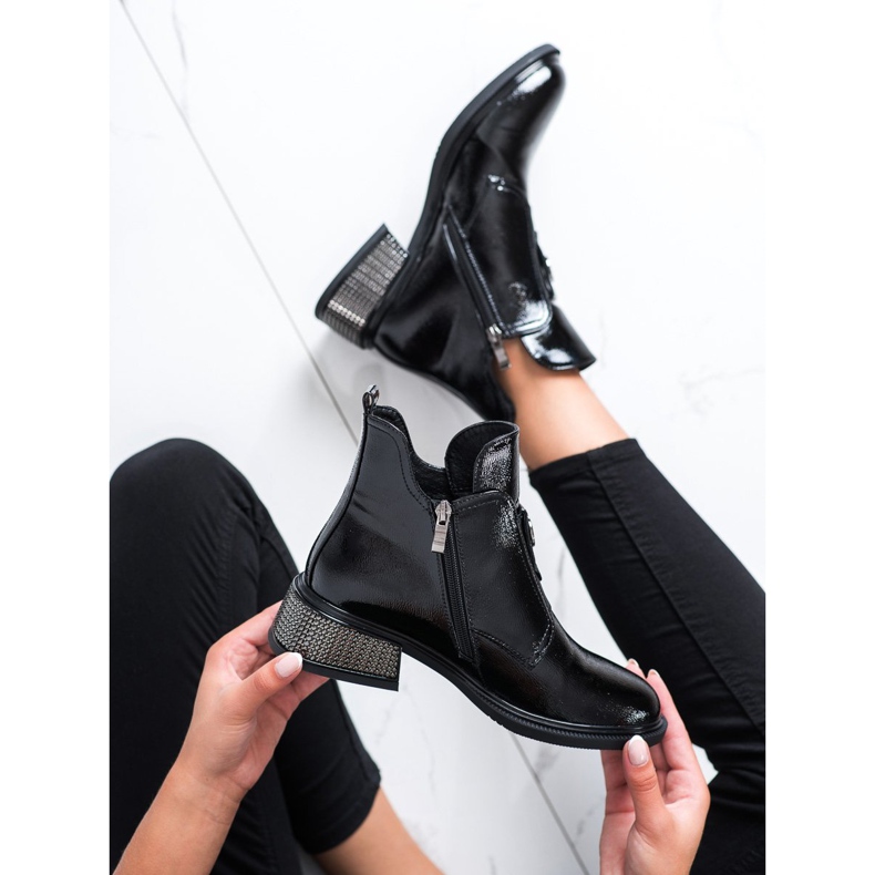 Filippo Botas elegantes con tacón decorativo negro 1