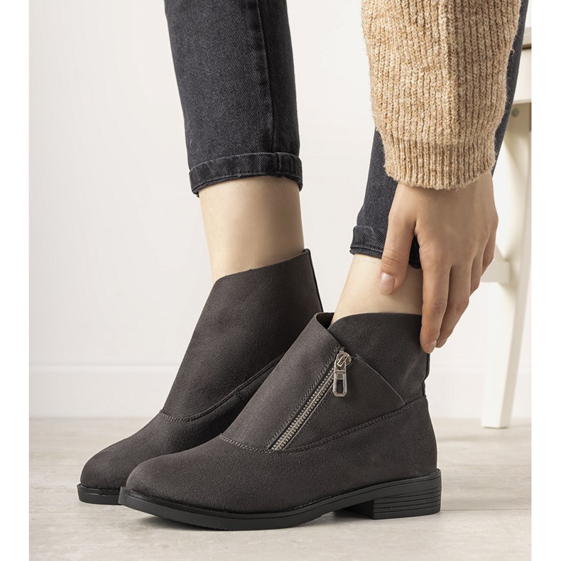 Botines grises de tacón plano Belados 1