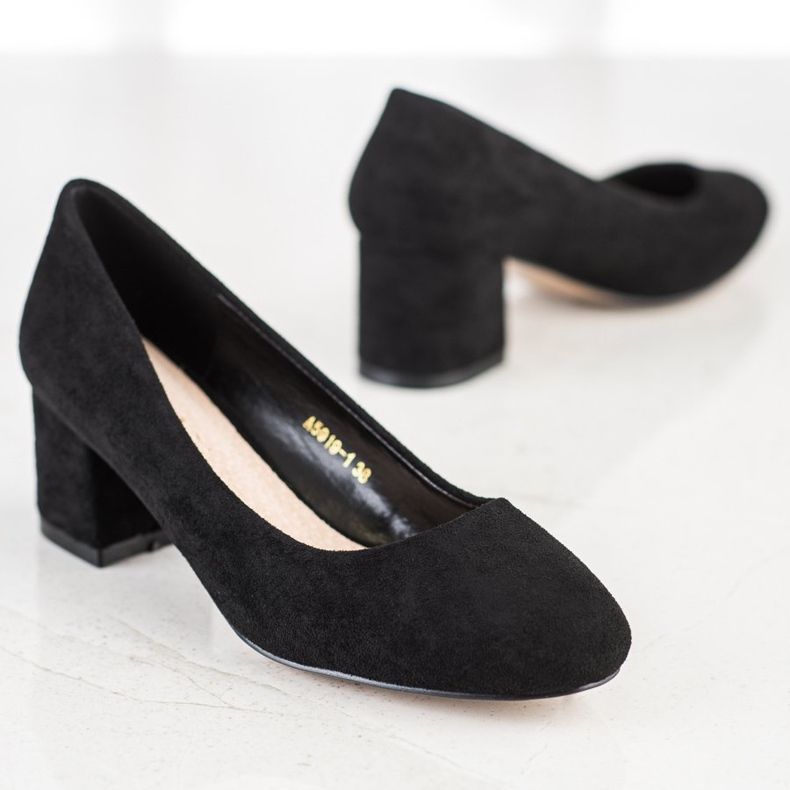 Sabatina Bombas en un pilar ancho negro 1