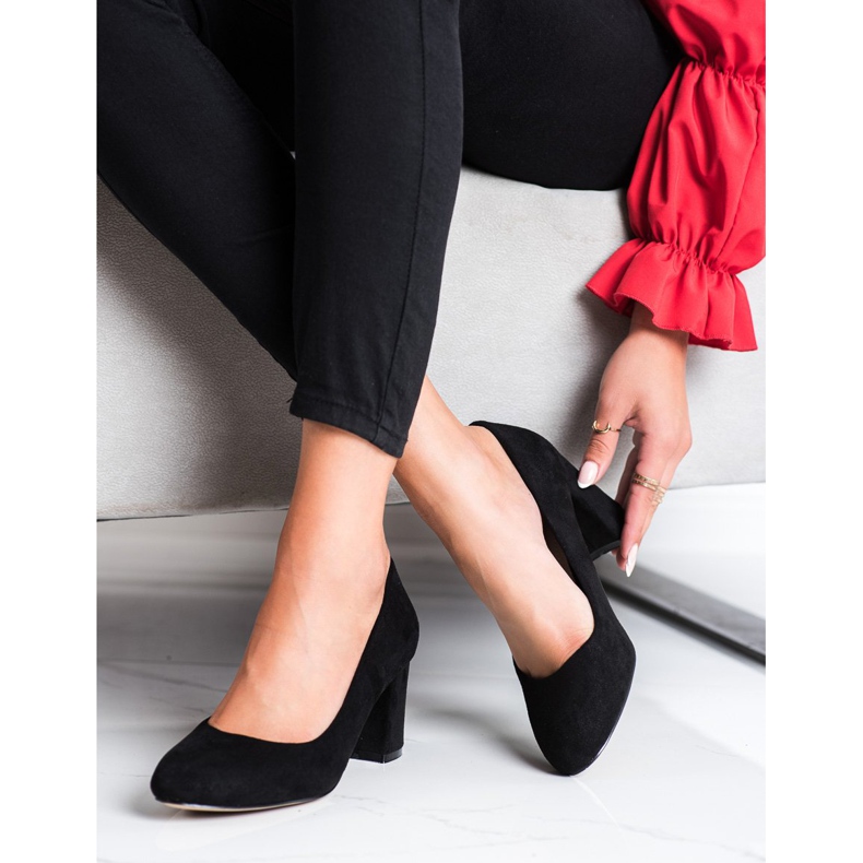 Sabatina Bombas en un pilar negro 2 Sabatina Bombas en un pilar negro 2