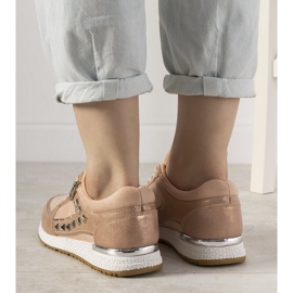 Zapatillas deportivas rosas decoradas con tachuelas Daphne 2