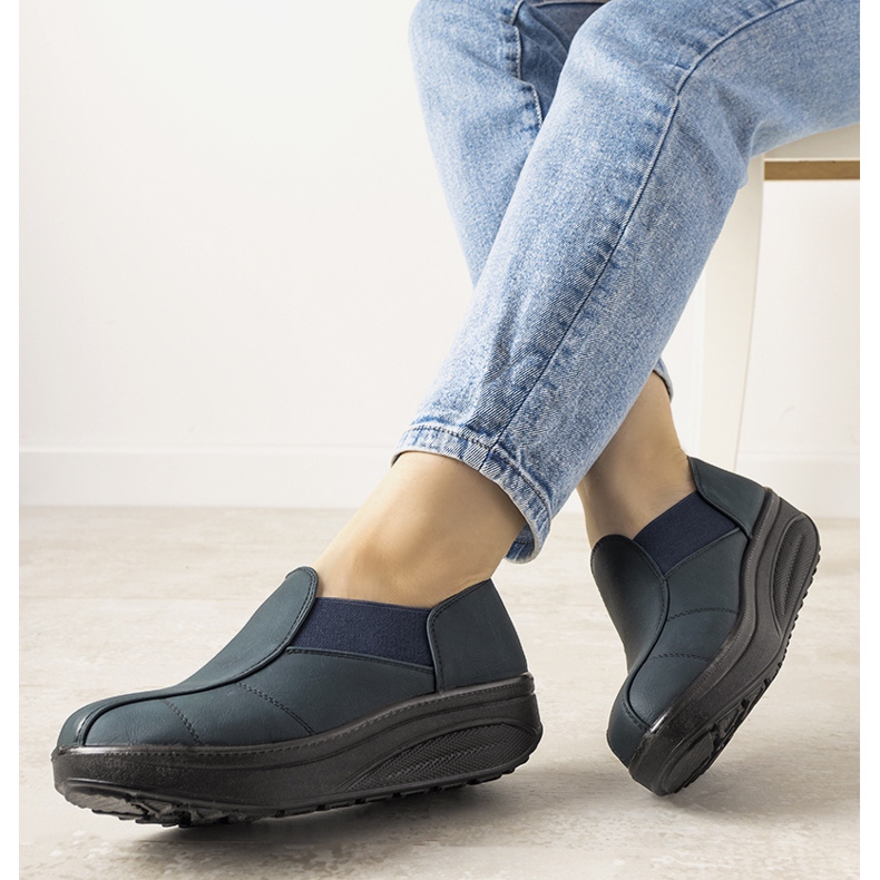 Zapatos azul marino con suela alta Spike 1