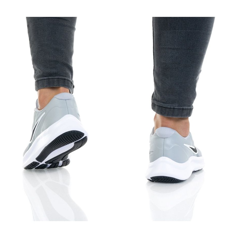 Zapatillas Nike Star Runner 3 (GS) W DA2776-005 gris 2