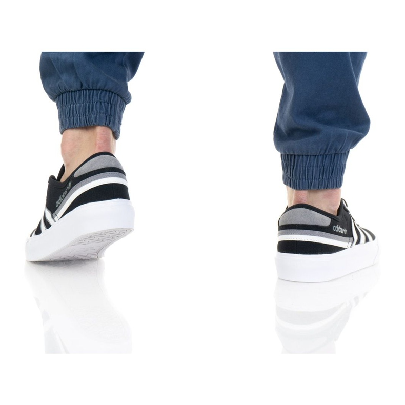 Zapatillas Adidas Delpala M FW4240 negro 2