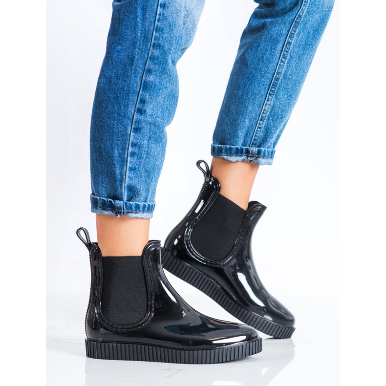 SHELOVET Chanclos lacados en la plataforma negro 2