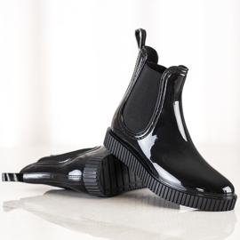 SHELOVET Chanclos lacados en la plataforma negro 6