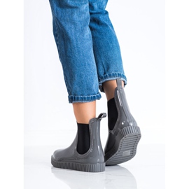 SHELOVET Chanclos lacados en la plataforma gris 5