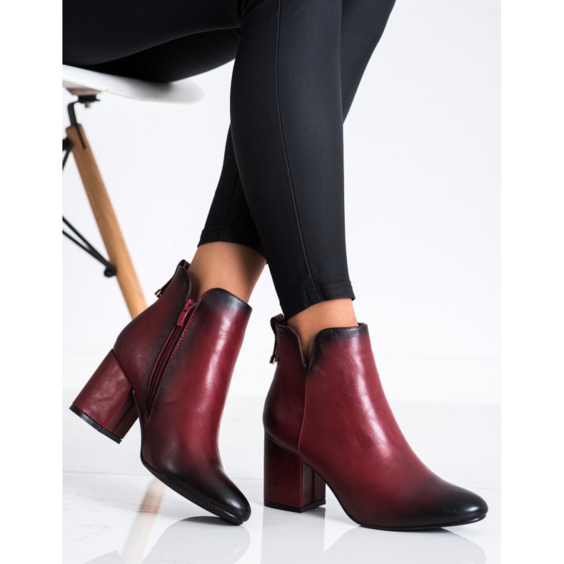 M.Daszyński Botas granate con aislamiento rojo 2 M.Daszyński Botas granate con aislamiento rojo 2