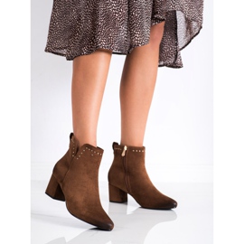 Botas en un poste bajo VINCEZA marrón 1 Botas en un poste bajo VINCEZA marrón 1