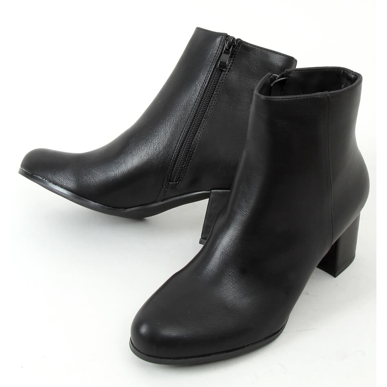 Botas negras de tacón bajo MM6265-1 Black negro 1