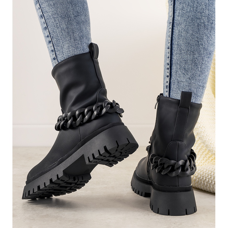 Botas negras con cadena Inspiration negro 1