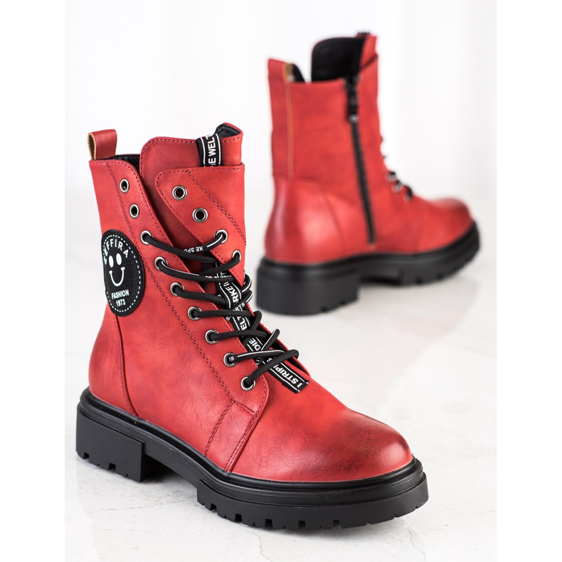 Evento Trabajadores rojos con aplicación 1