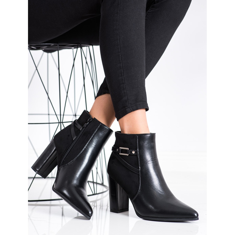 Ideal Shoes Botas negras elegantes en Spitz negro 2