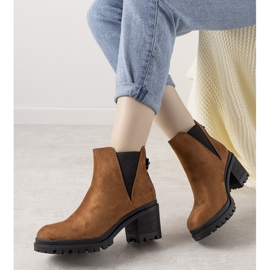 Botas de camello en el puesto de Cissy marrón 2