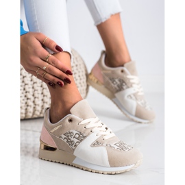 SHELOVET Zapatillas con estilo beige 1 SHELOVET Zapatillas con estilo beige 1