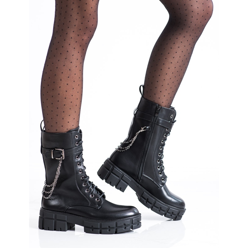 Seastar Altos trabajadores con una cadena negro 2