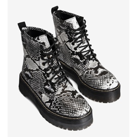 Botas negras con estampado de piel de serpiente Deross blanco negro 3