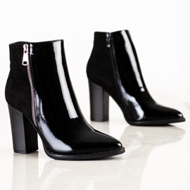 Erynn Botas elegantes con cremallera decorativa. negro 3