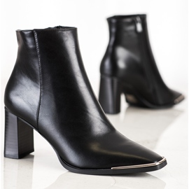 Seastar Botas elegantes en un poste negro 5