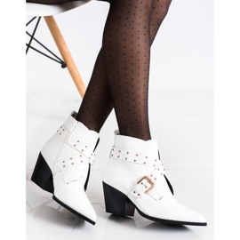 Lucky Shoes Botas de rock en el poste blanco 3