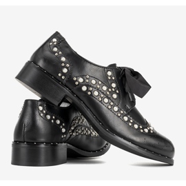 Oxford negros con tachuelas de Delvis 1