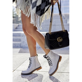 PE1 Botines de trabajadores lacados en una culata deslizante blanca blanco 2