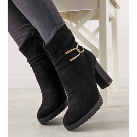 Botas de mujer negras en un poste alto de Chateaub negro 1