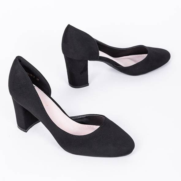 Bombas negras en el puesto de Harperry negro 1