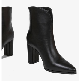 Botines negros clásicos en el poste de Melanie 6