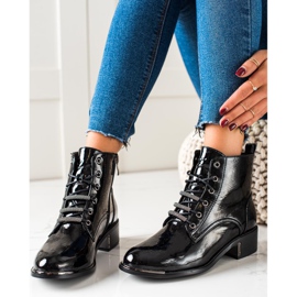 S. BARSKI Botas negras con puntera decorativa negro 2 S. BARSKI Botas negras con puntera decorativa negro 2