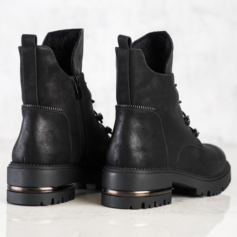 Trabajadores con cordones de moda por Sergio Leone negro 1 Trabajadores con cordones de moda por Sergio Leone negro 1